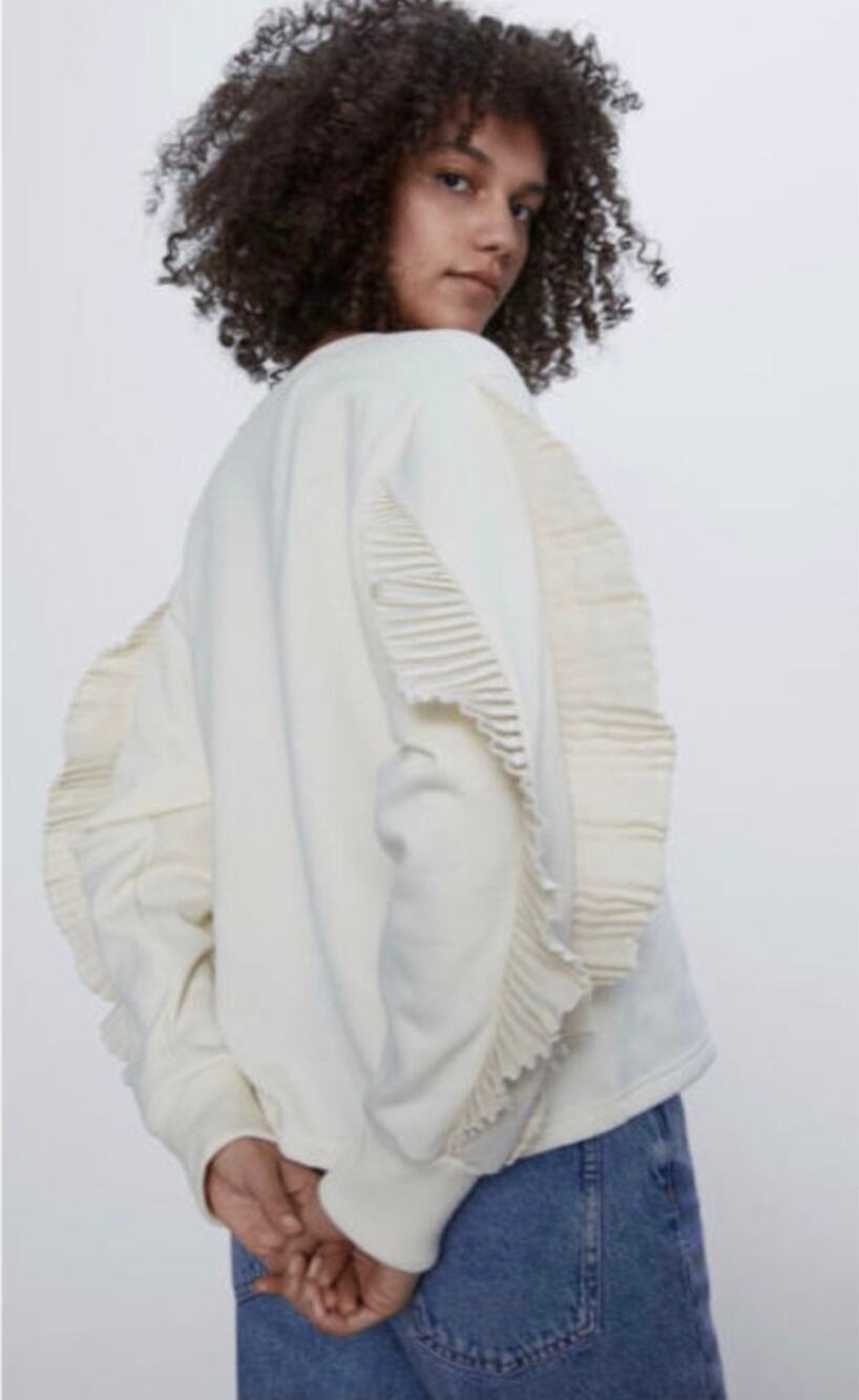 Zara cream sweatshirt ruffle sleeves M